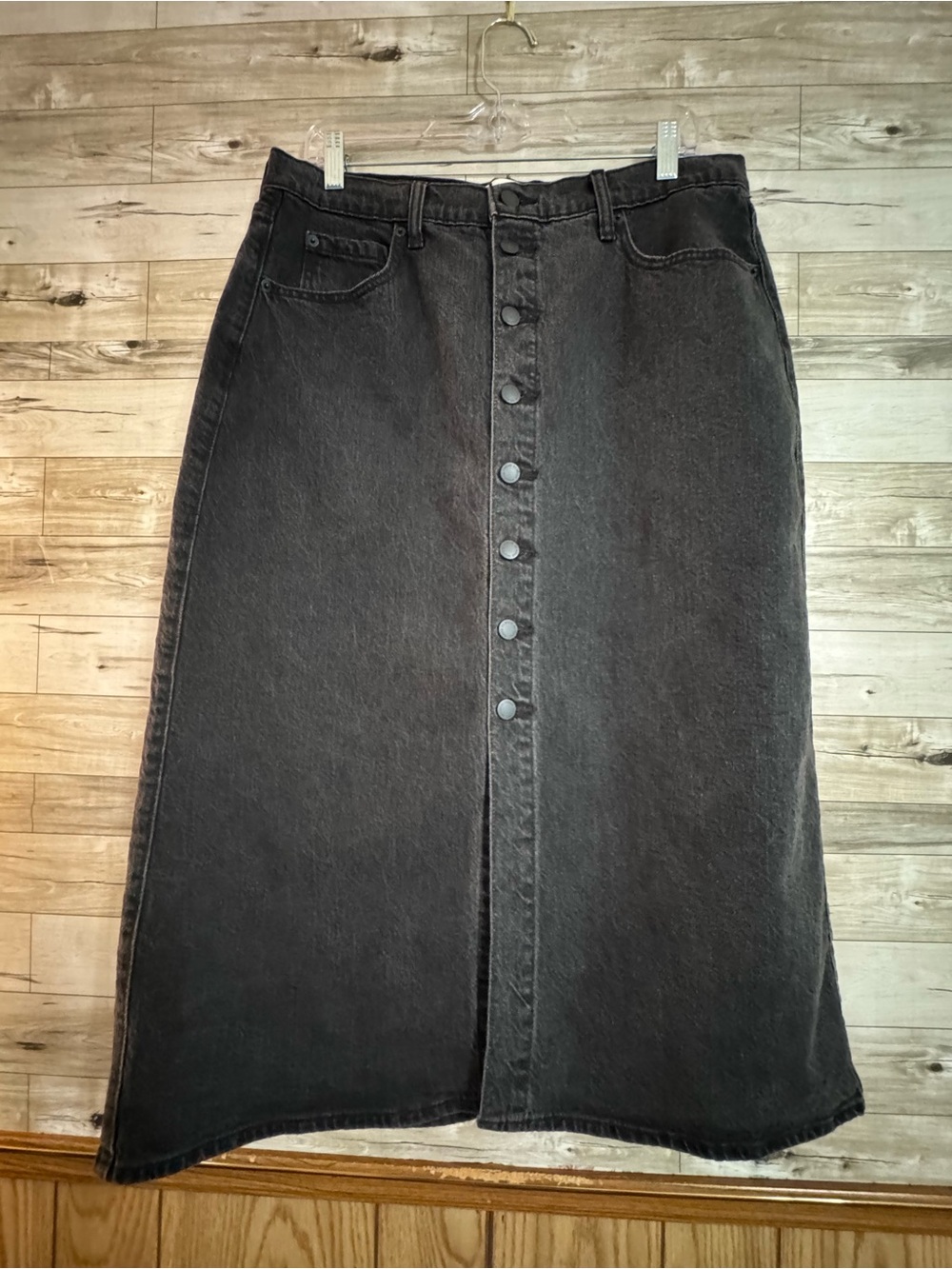 Universal Thread Black Washed Button-Front Midi Skirt